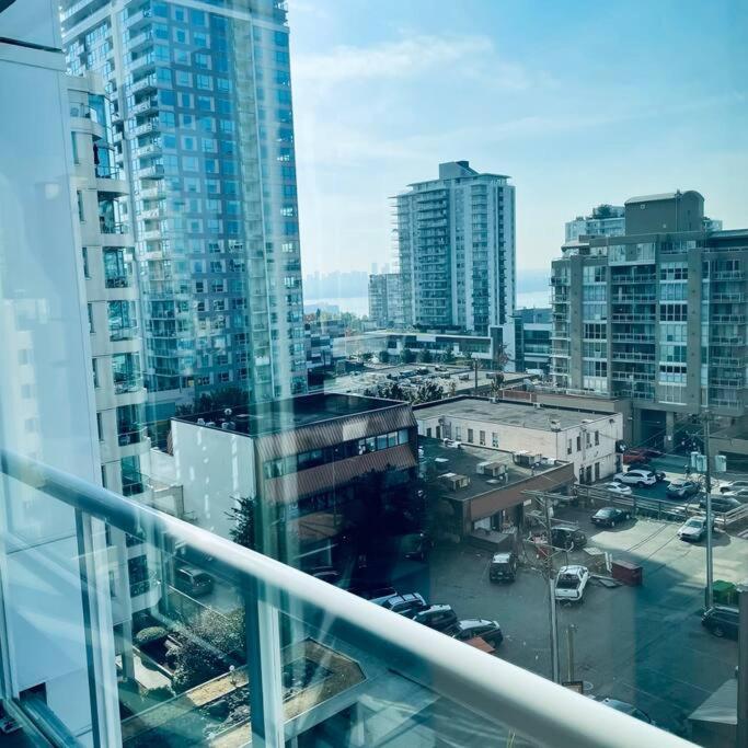 360º Rooftop Patio Views. Your-Home-Away-From-Home North Vancouver Eksteriør bilde